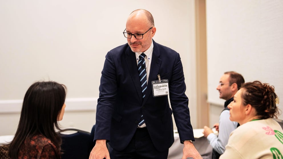 The Unseen Advantage: Mindset, Timing, and Tone in Everyday Negotiation