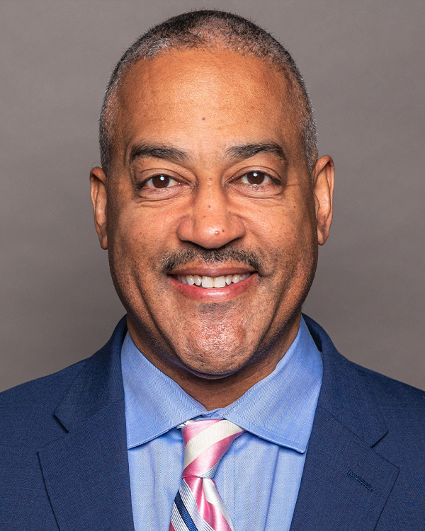 Headshot of Derek Gaunt